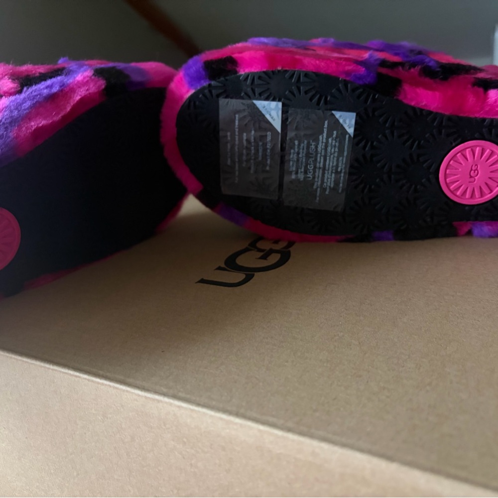 UGG Vibrant Pink and Purple Fluffy Slippers - Picture 3 of 4